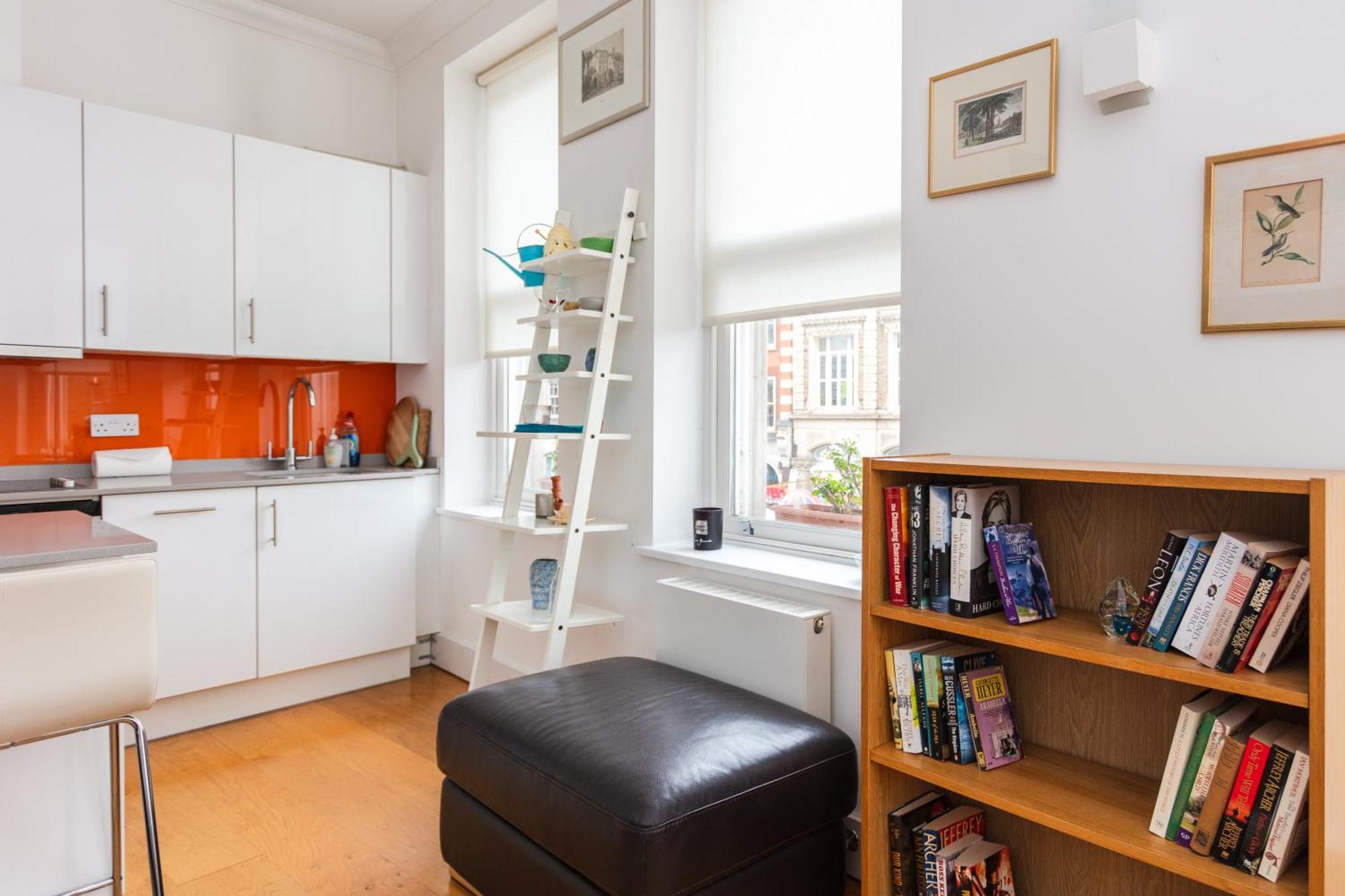 Homely 1 Bedroom Apartment In The Heart Of Vibrant Camden 런던 외부 사진