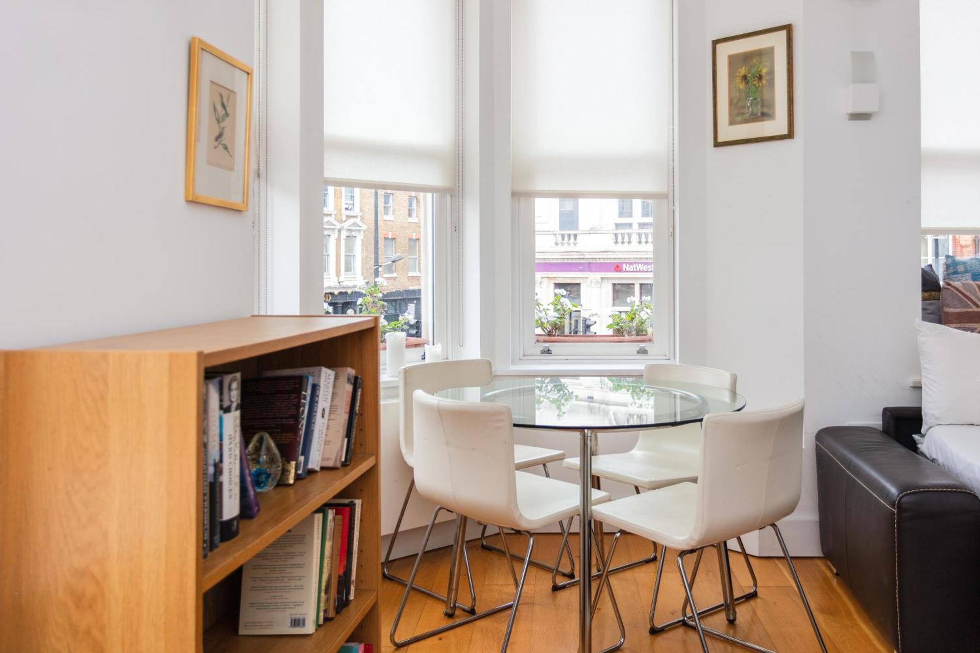 Homely 1 Bedroom Apartment In The Heart Of Vibrant Camden 런던 외부 사진