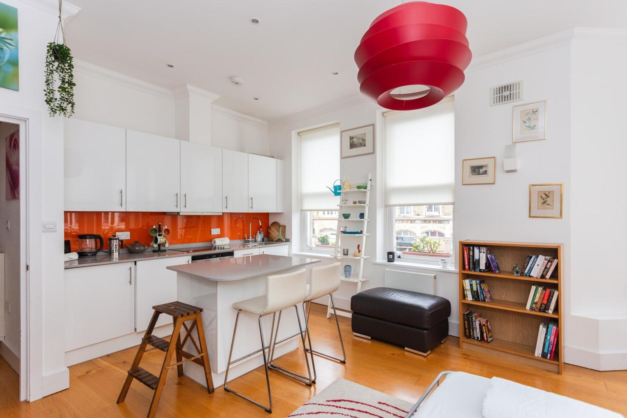 Homely 1 Bedroom Apartment In The Heart Of Vibrant Camden 런던 외부 사진